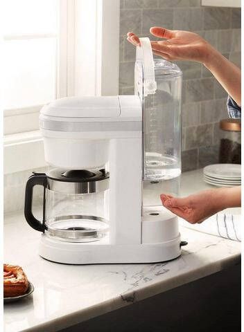 KitchenAid Filterkoffieapparaat 5KCM1208EWH WIT, 1, 7 l, CLASSIC Drip koffiezetapparaat met spiraalvormige watertuit online kopen
